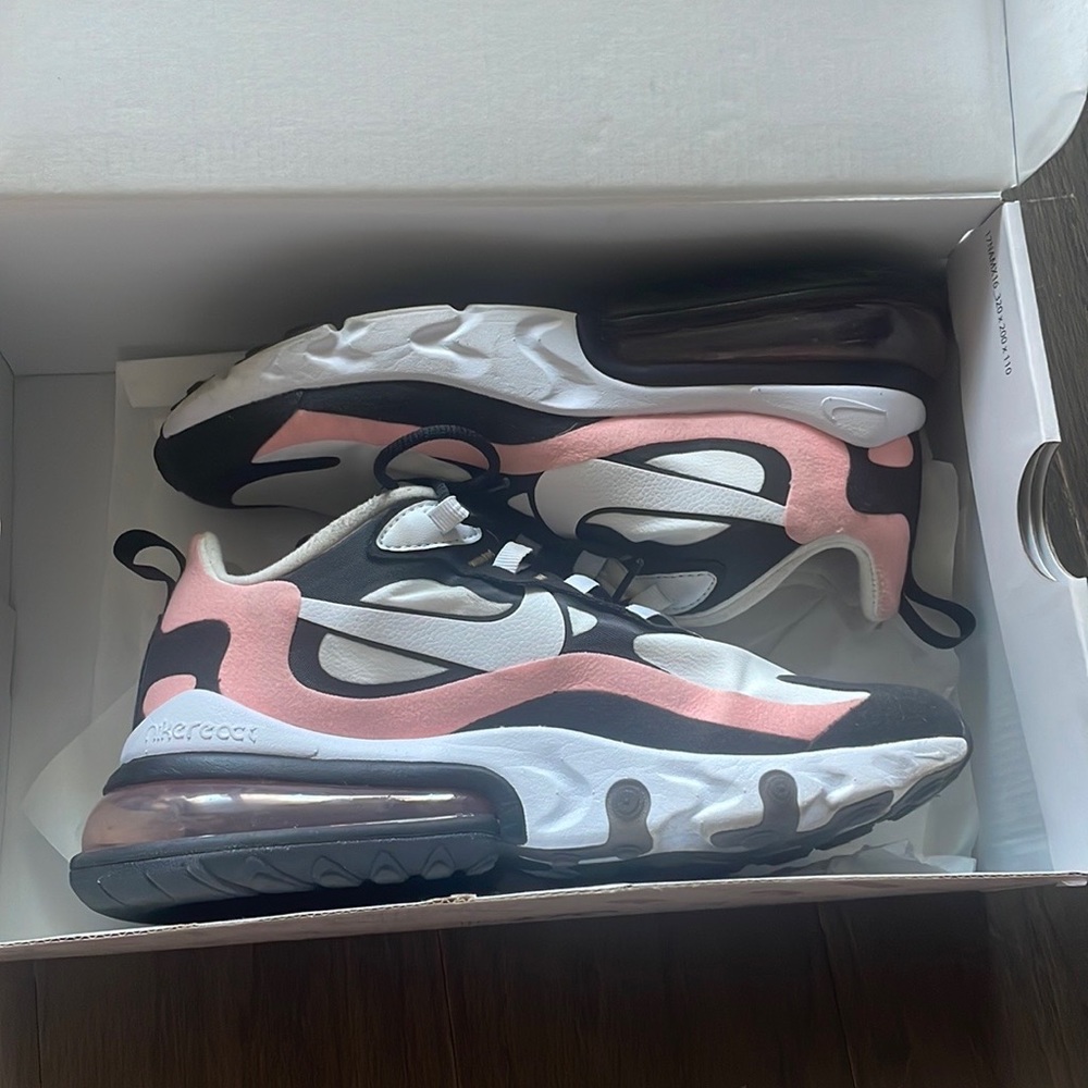 Nike Air Max 270 React